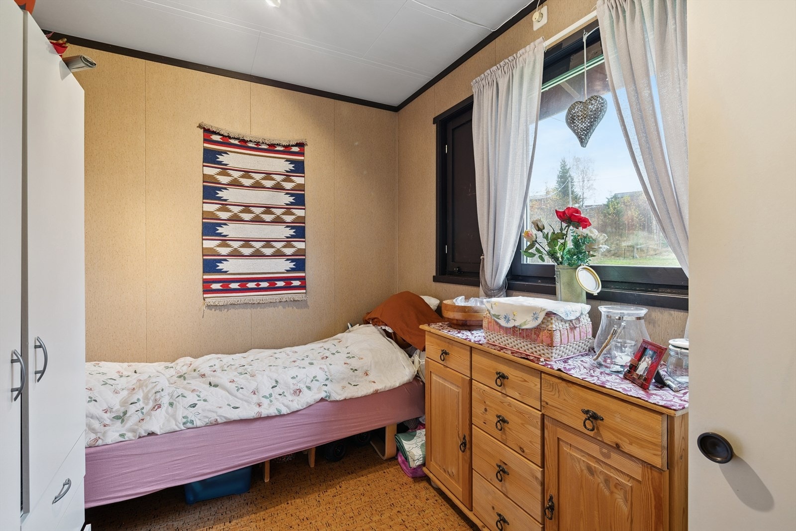 Også det andre soverommet har en fin størrelse og godt med dagslys. Galleribilde