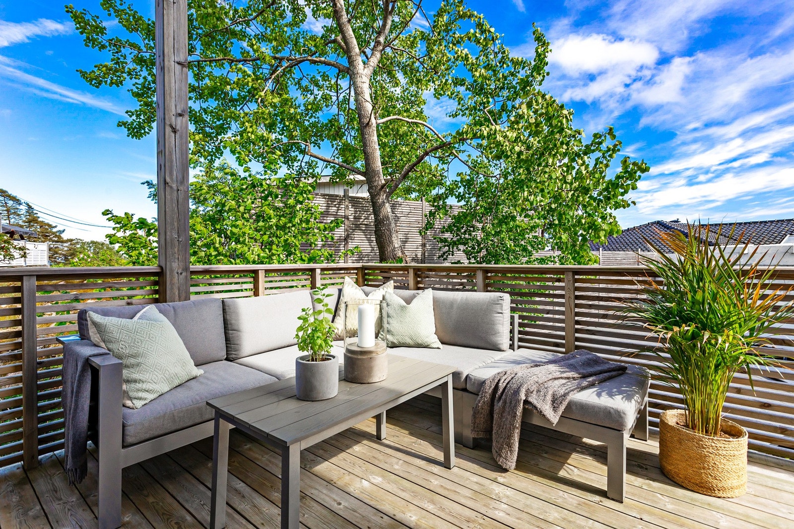 På balkongen er det god plass til utemøbler (bilde fra forrige salg) Galleribilde