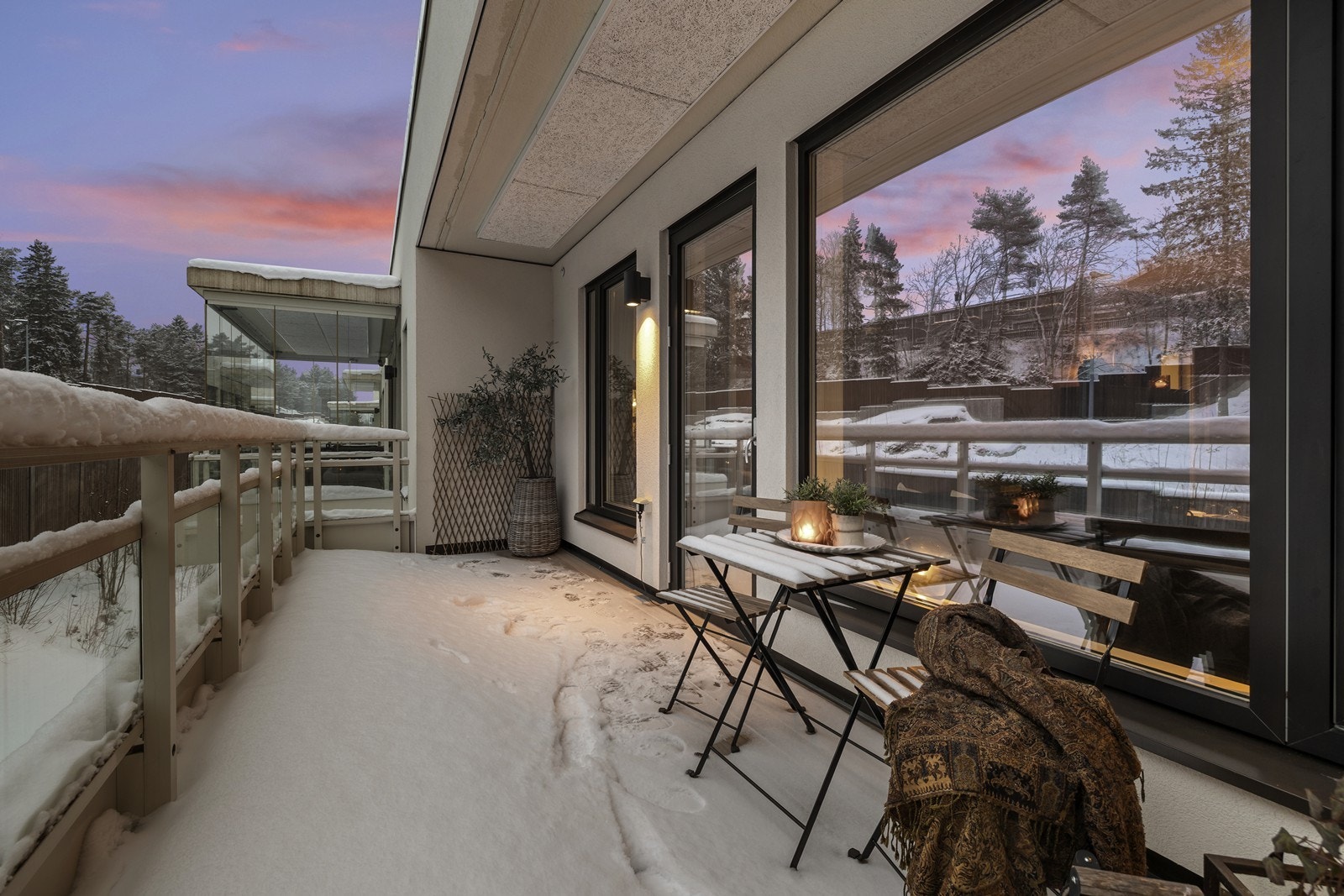 Dette er en innbydende 3-roms leilighet med to balkonger. Foto av Mads Karlsen. Galleribilde