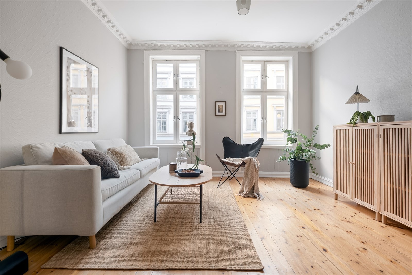 Dette er en lys og sjarmfull 2-roms selveierleilighet med gjennomgående planløsning. Galleribilde