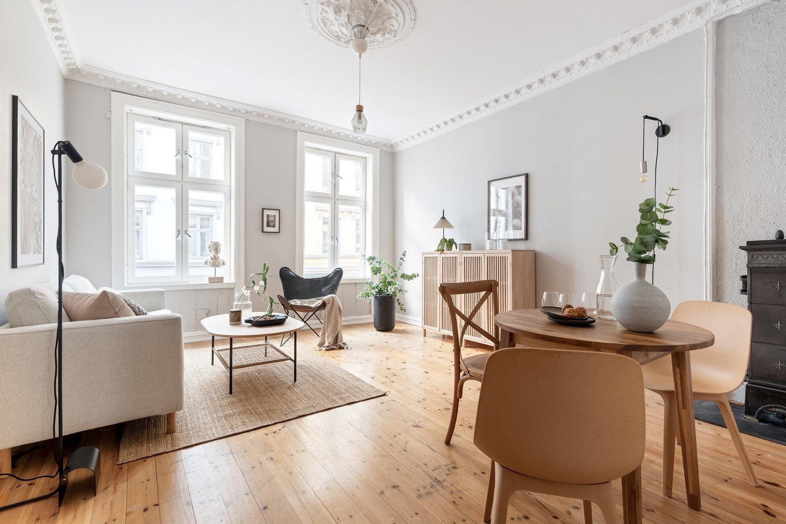 Simon Barood (467 97 302) v/DNB Eiendom har gleden av å presentere Jens Bjelkes gate 2A! Galleribilde