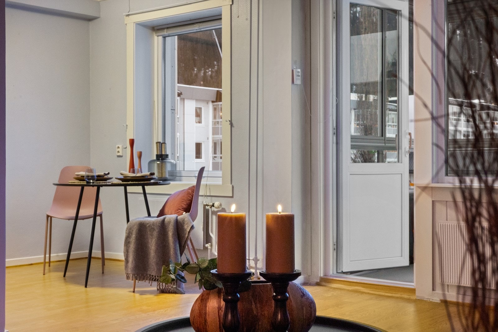 Lave fellesutgifter - Renhold av fellesarealer utføres av vaskebyrå - Strøm inkludert i fellesutgiftene Galleribilde