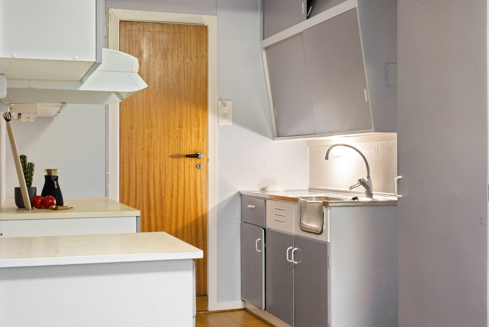 Fra kjøkken mot bad/wc. Galleribilde