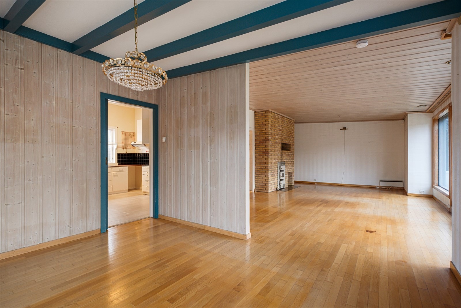 Åpen løsning mellom stuene gir fleksibilitet i rombruk. Galleribilde