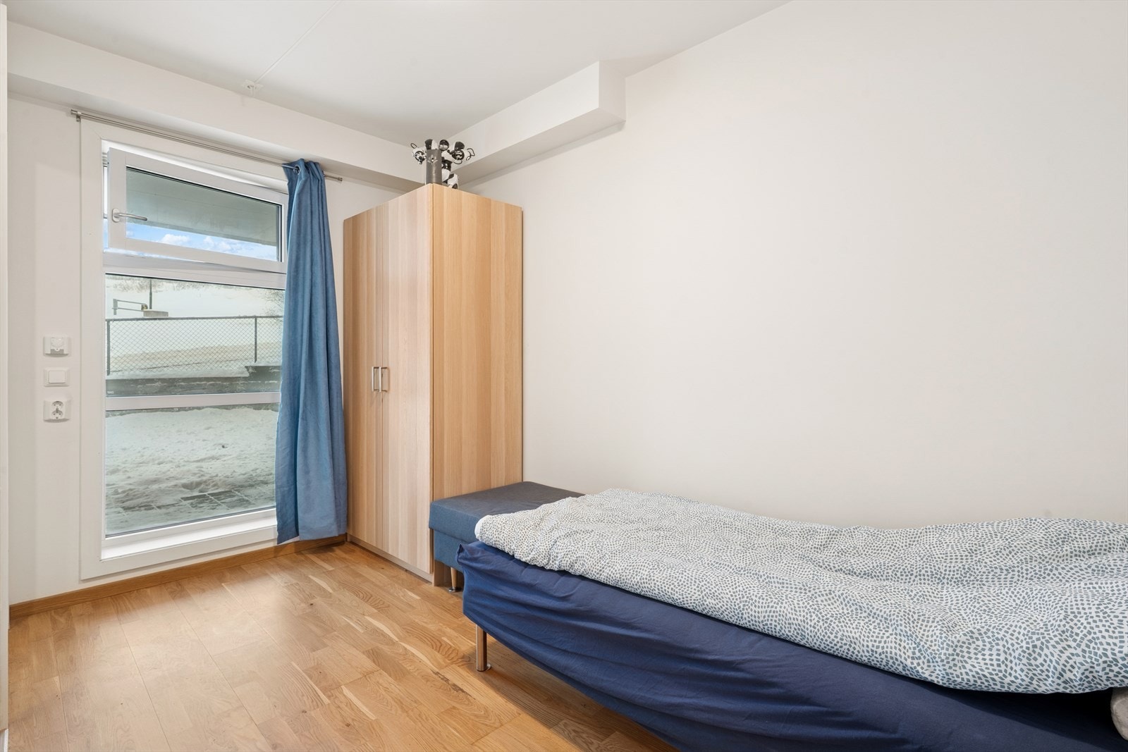 Leiligheten har to gode soverom med adkomst fra entréen. Galleribilde