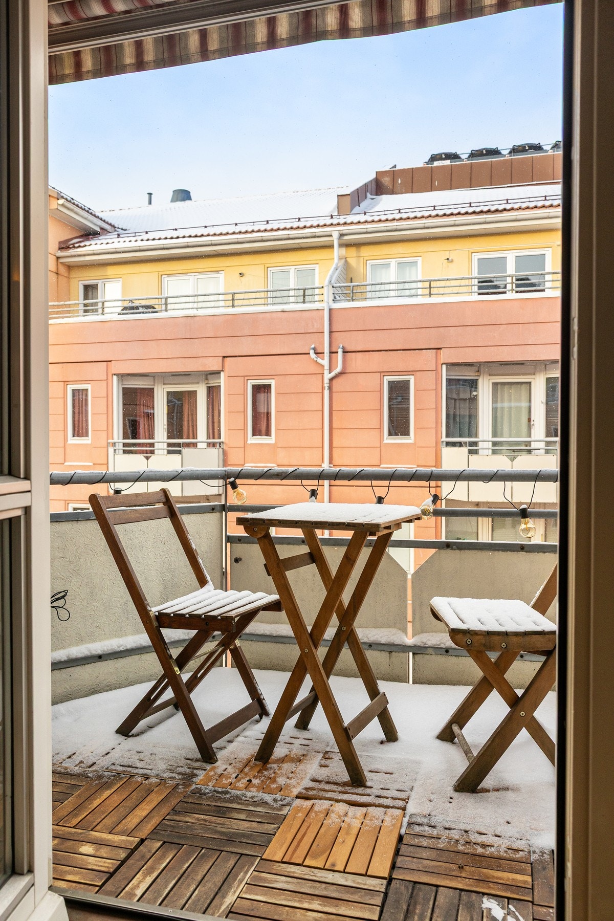 Enkel adkomst til privat balkong. Galleribilde