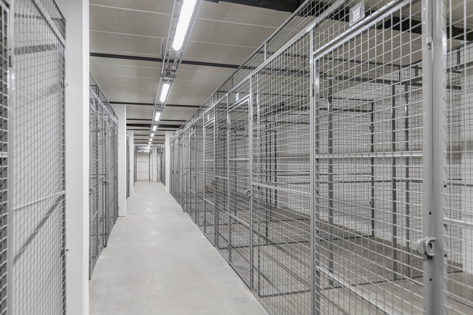 Det medfølger en bod i garasjeanlegg. Galleribilde