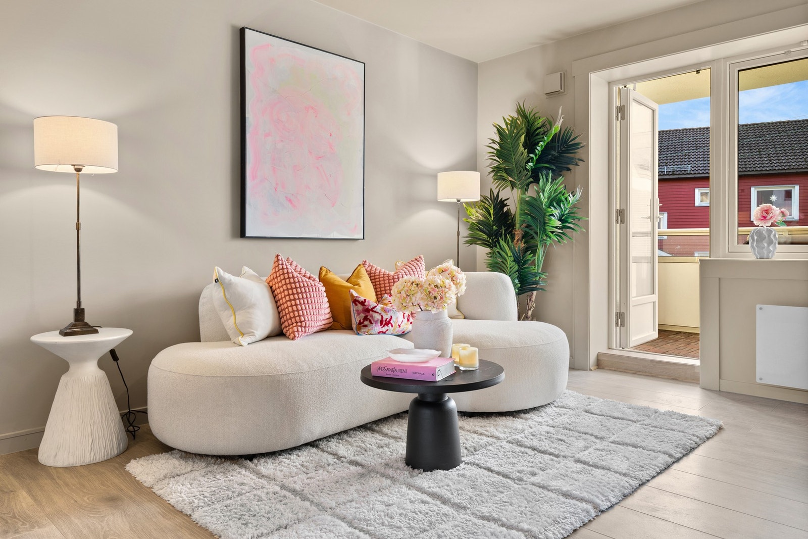 Husleie inkluderer tv/internett. Selger har valgt å kun ha internett for raskere tilgang, det kan du også Galleribilde