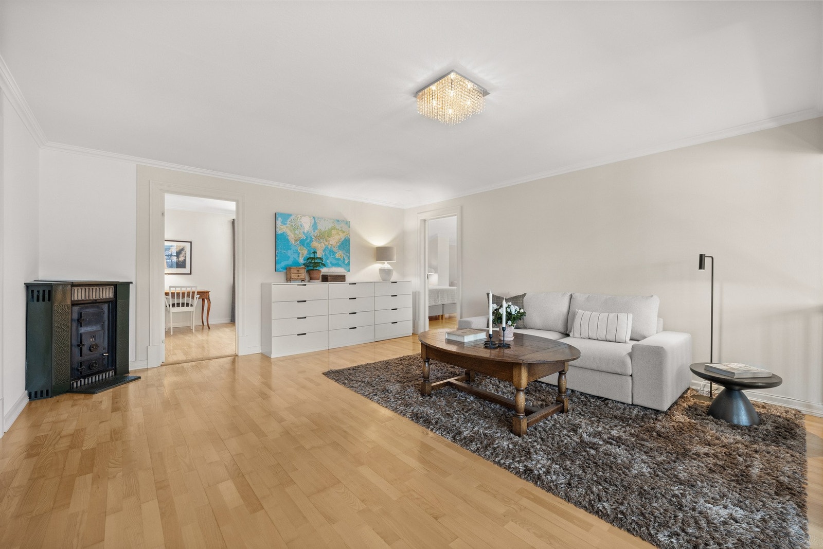 Original vedovn i grønn emalje fra jernverket på Bærums Verk Galleribilde