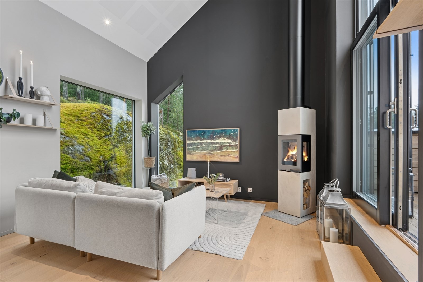 Boligen er malt i tidsriktige farger og kan passe for enhver smak. Galleribilde