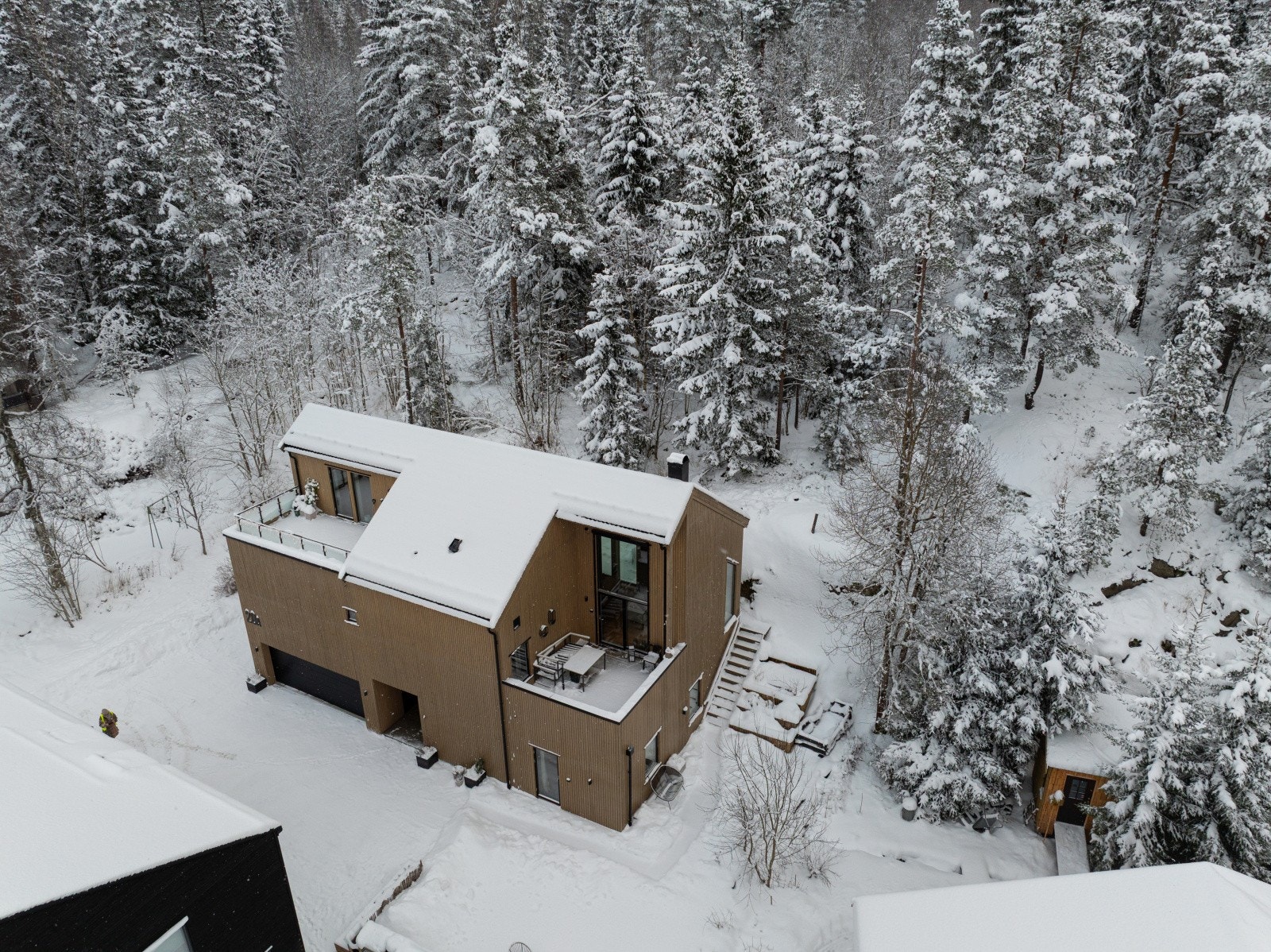 Boligen grenser til LNF område og flotte turstier Galleribilde