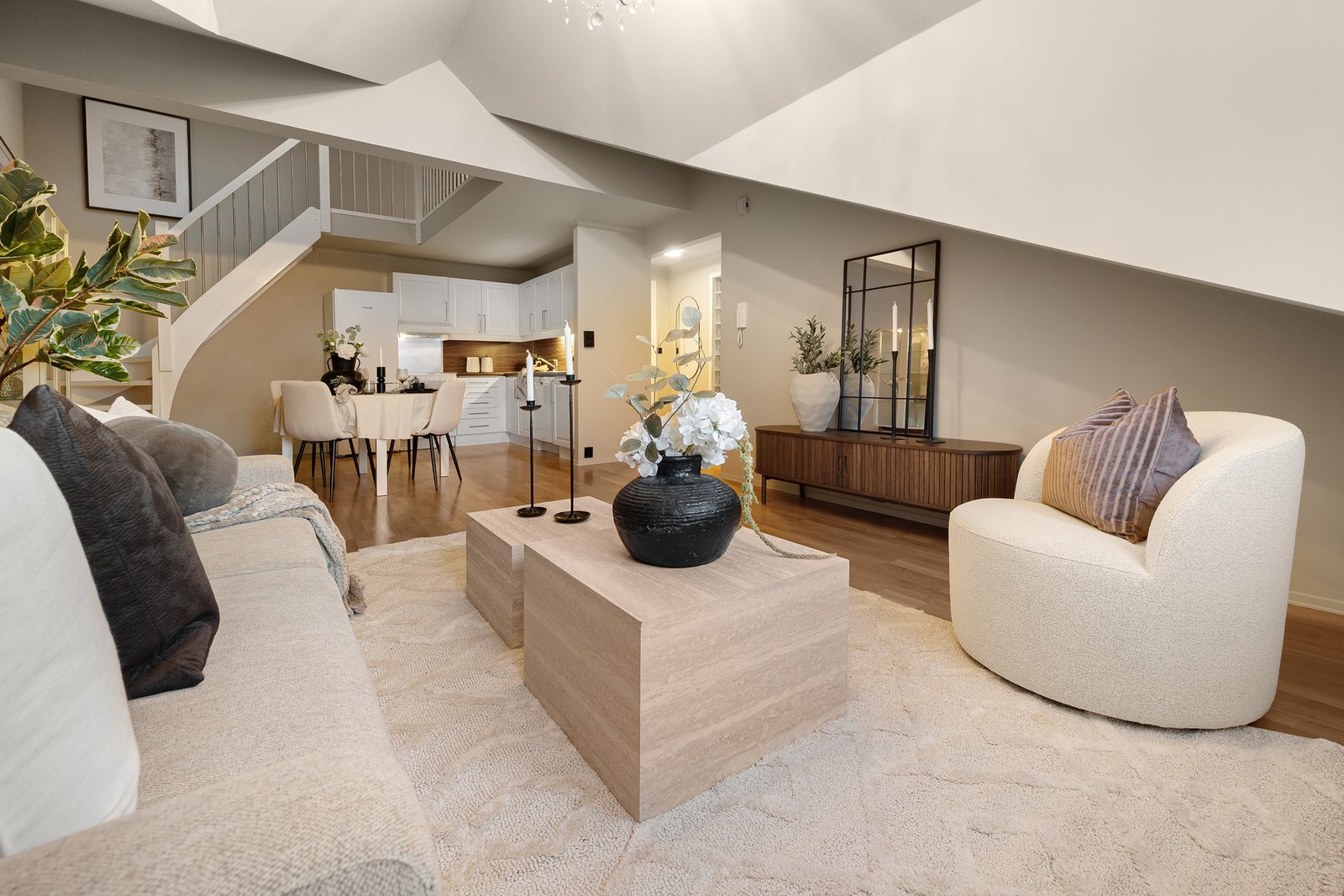 EiendomsMegler 1 v/Martin Mitani har gleden av å presentere Olav Tryggvasons gate 50! Foto Krokstad & Nervik v/ Jens Martin Nervik. Galleribilde