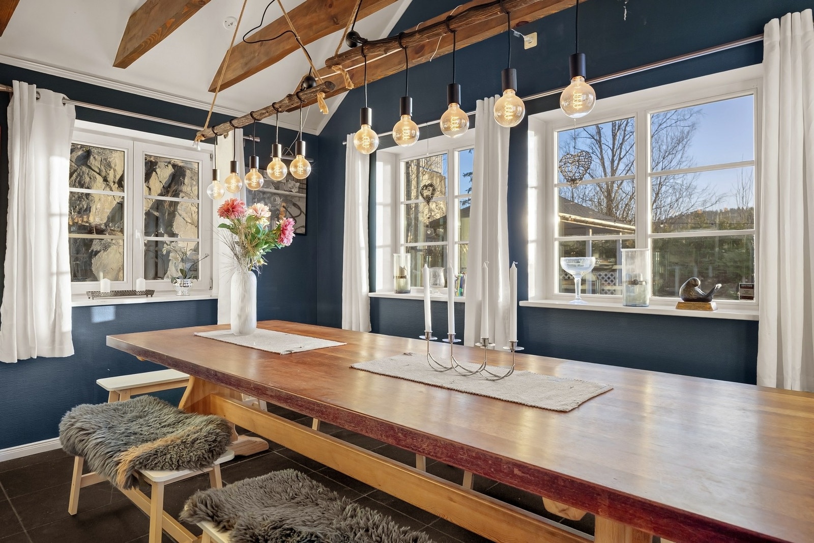 Flott utsikt fra spisebordet. Galleribilde