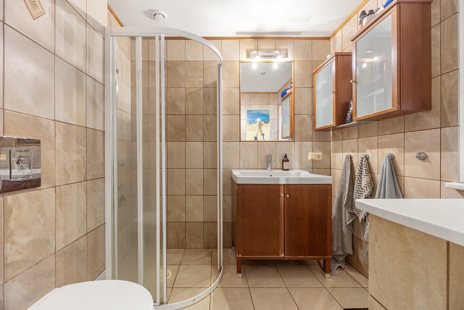 Flislagt bad i hovedetasje. Galleribilde