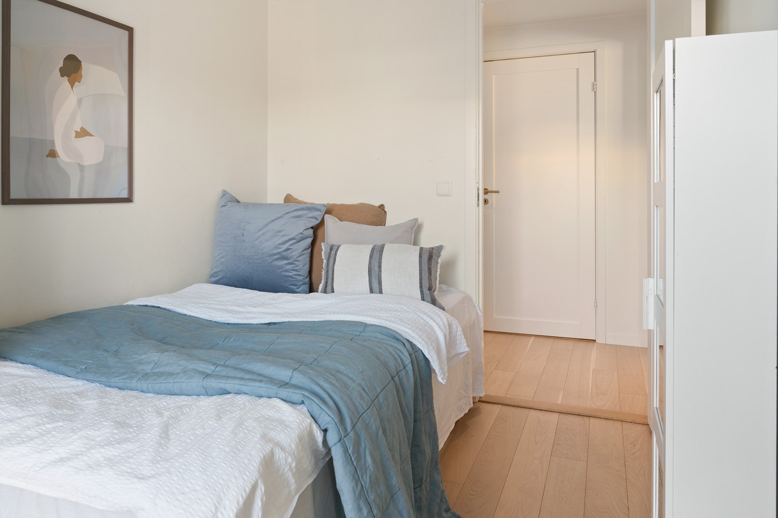 Egner seg godt som barnerom, gjesterom eller hjemmekontor. Galleribilde