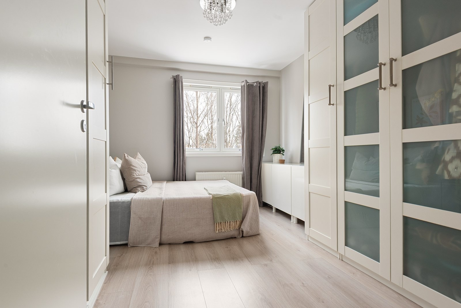 Soverom II har også god størrelse og egner seg utmerket som gjesterom, barnerom eller alternativt som hovedsoverom Galleribilde