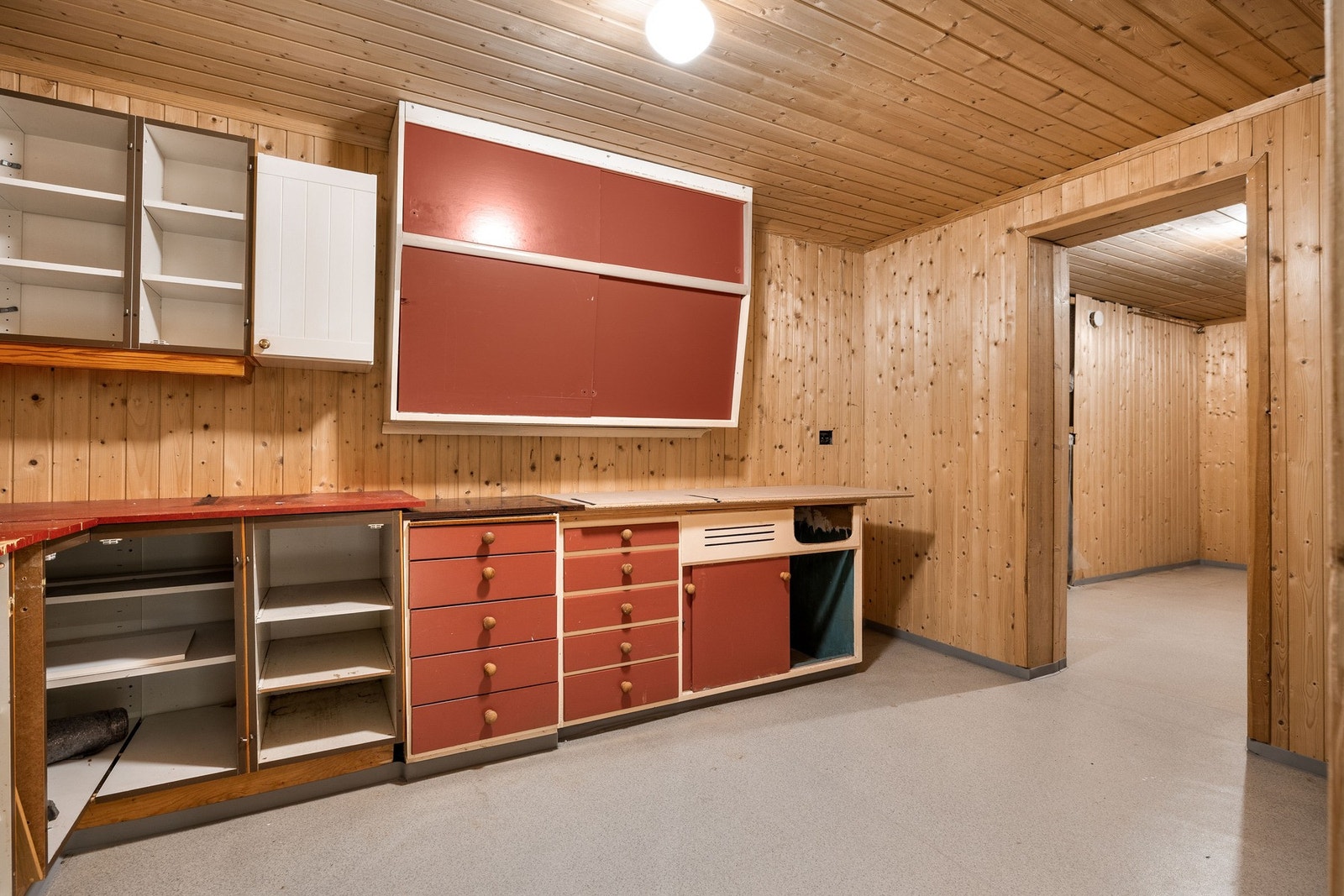 Bodrom i kjeller. Galleribilde