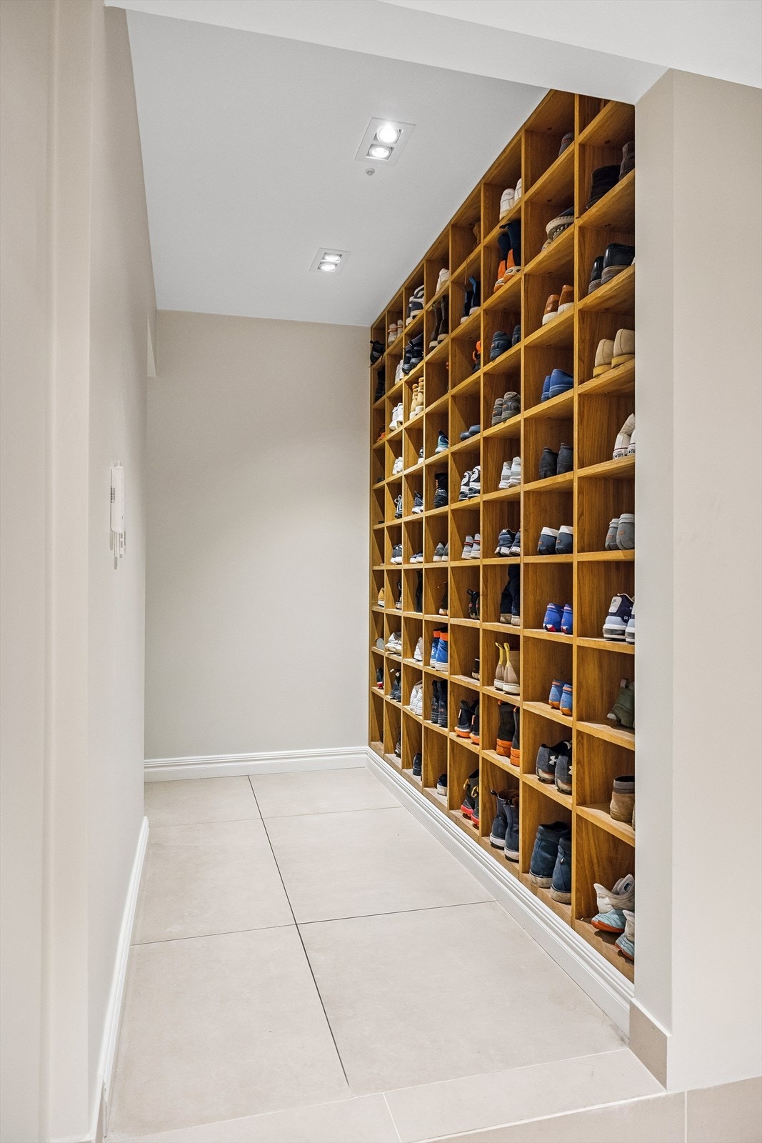 Fra kjeller Galleribilde