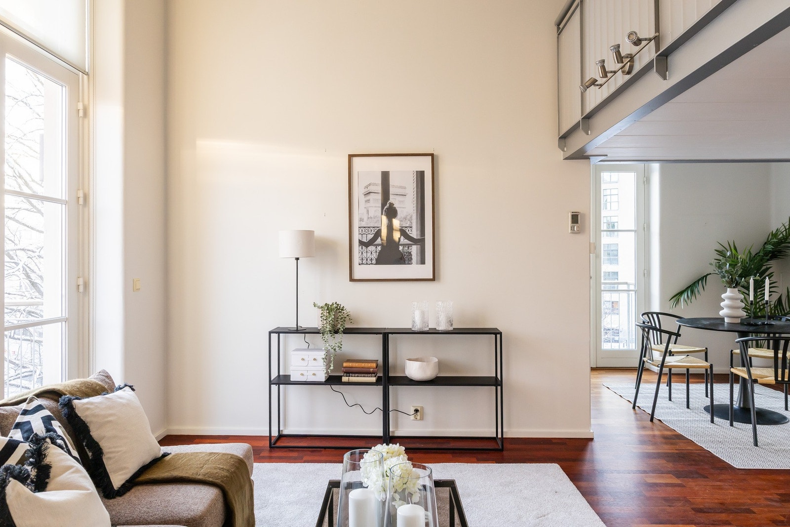 Her får du en meget god og luftig romfølelse. Galleribilde