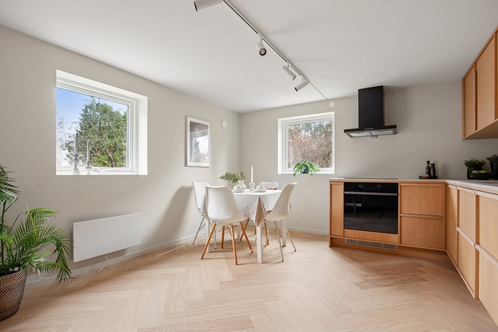 Her er det god plass til å innrede med et stort spisebord. Galleribilde