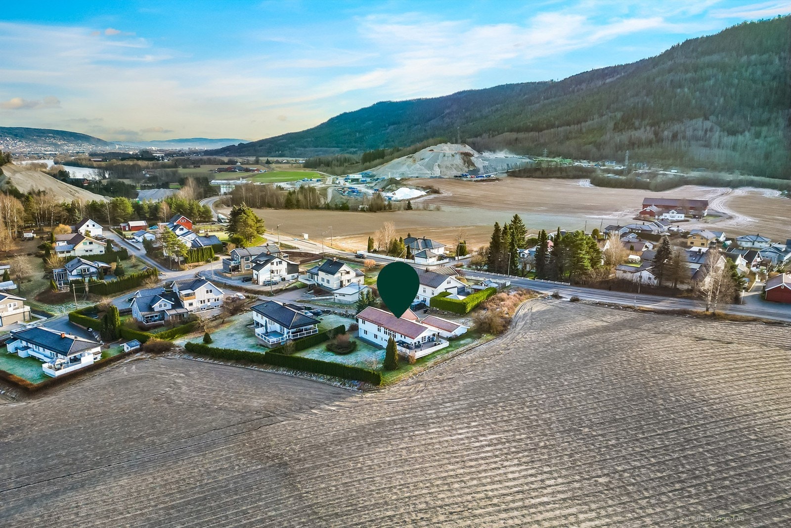 Eiendommen har en flott beliggenhet i et rolig, veletablert og attraktivt boligområde
Foto: Haiman Askari/Knipzet AS Galleribilde
