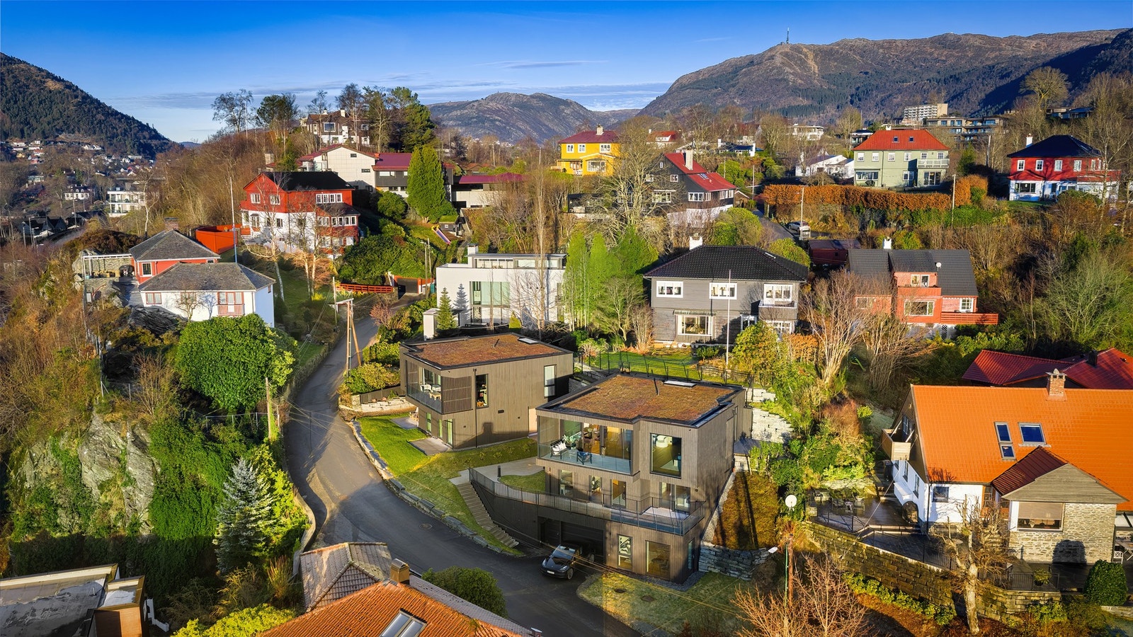 Her bor du i rolige og trygge omgivelser, omgitt av gjennomført bebyggelse. Galleribilde