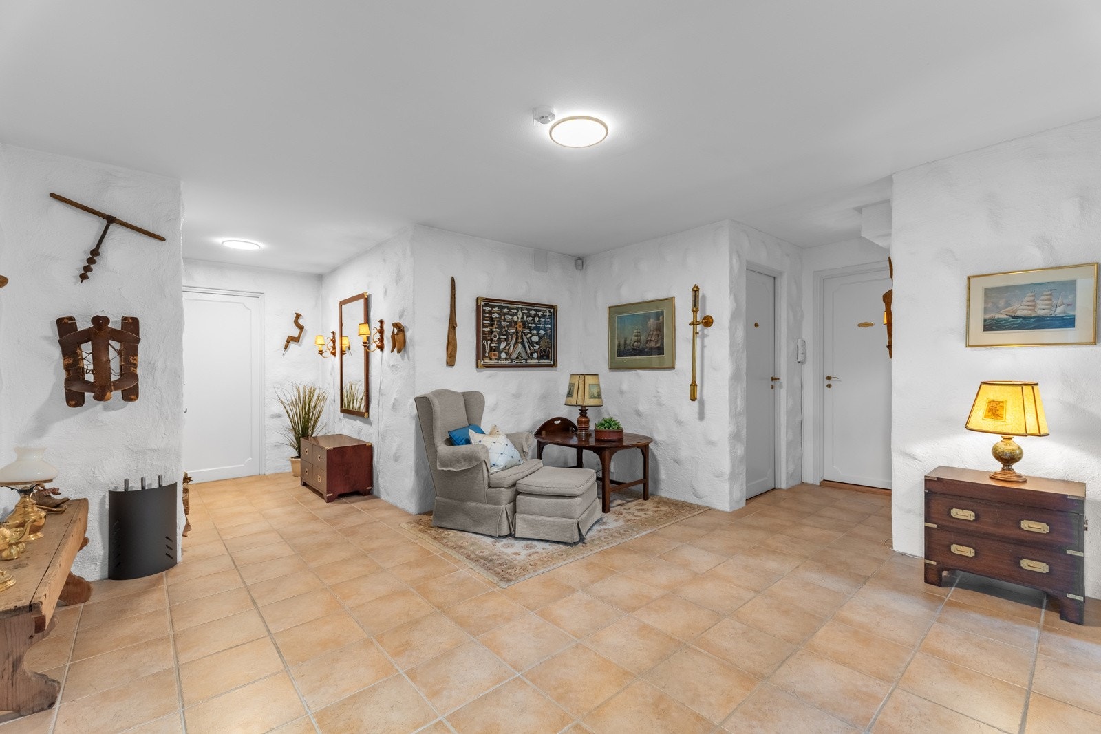 Lette muligheter for tilpasning av oppbevaring, perfekt for å tilpasse hjemmet etter alle sitt behov Galleribilde