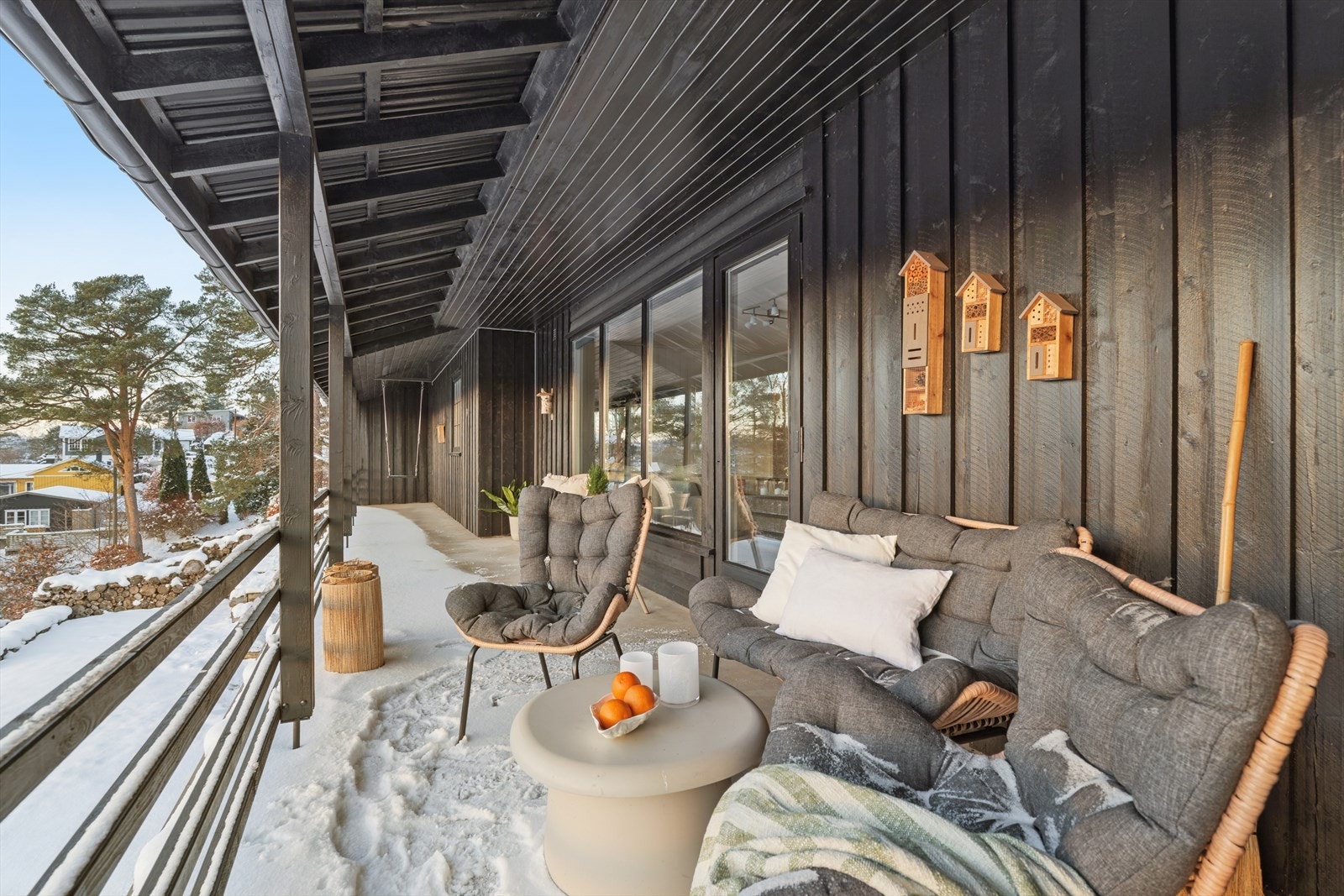 Uteplassene har sine soner og bader i sol fra morgen til kveld Galleribilde