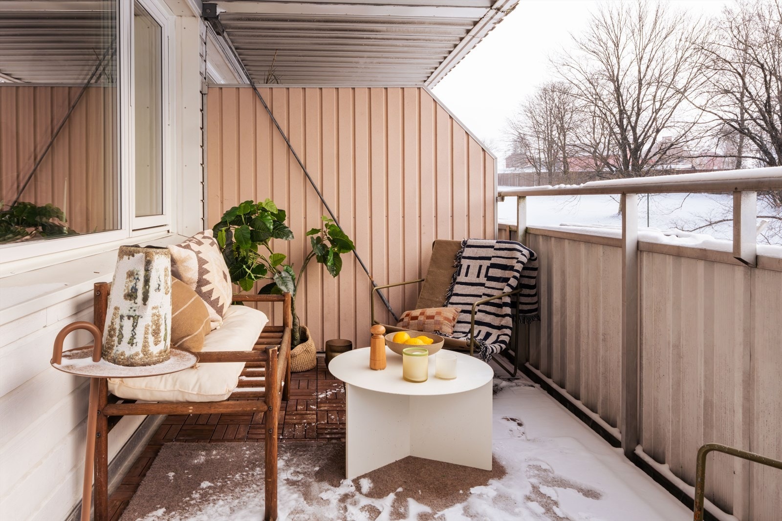 Her er det god plass til å møblere med sittegruppe og grill etter eget ønske. Galleribilde