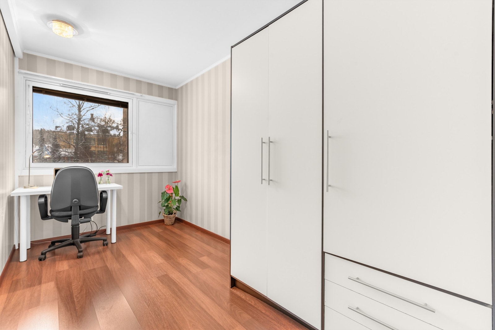 De to andre soverommene er godt egnet som barnerom, garderobe eller kontor. Galleribilde