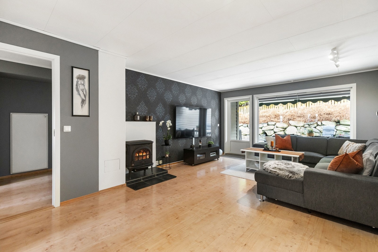 Overflater i stuen er oppgradert i senere tid. Galleribilde