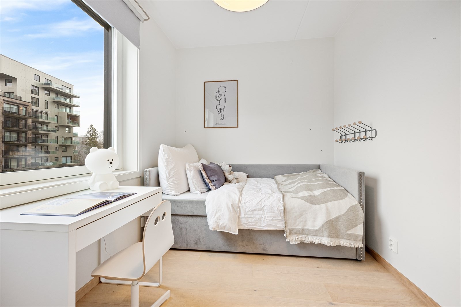 Det er vannbåren gulvvarme på begge soverommene. Galleribilde