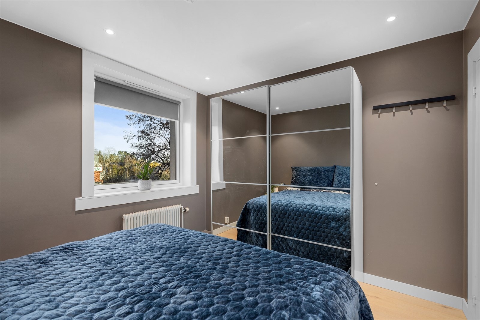 Soverom 2 har også god plass til skyvedørsgarderobe Galleribilde