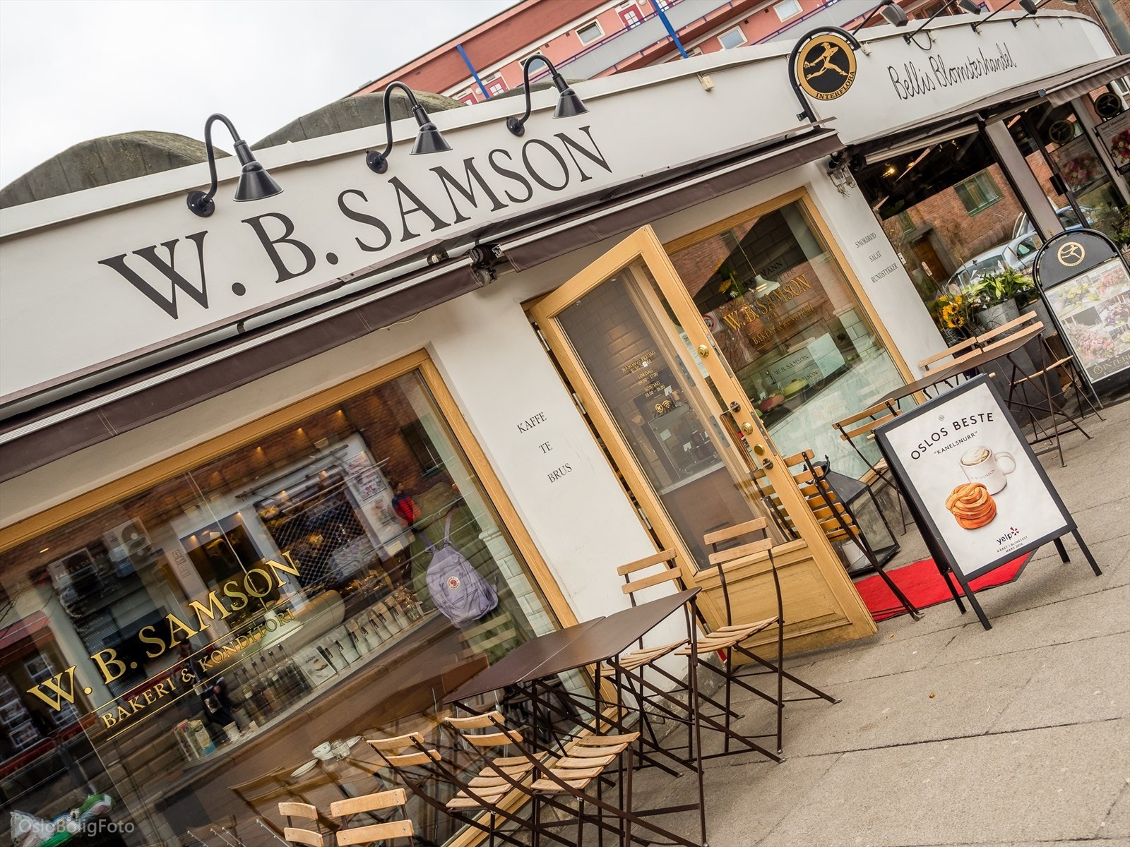 På Carl Berners plass finner du også bakeri som W.B. Samson som serverer både lunsj og bakervarer. Området rundt huser også de fleste servicetilbud du trenger i hverdagen. Galleribilde