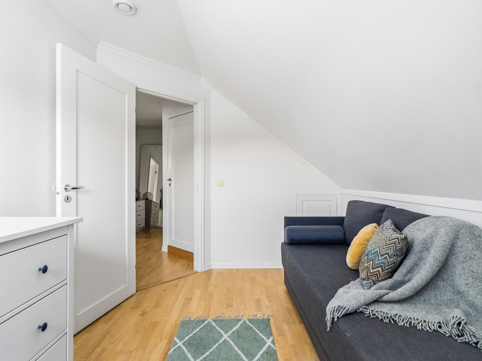 Praktisk som ekstra soverom eller kontor. Galleribilde