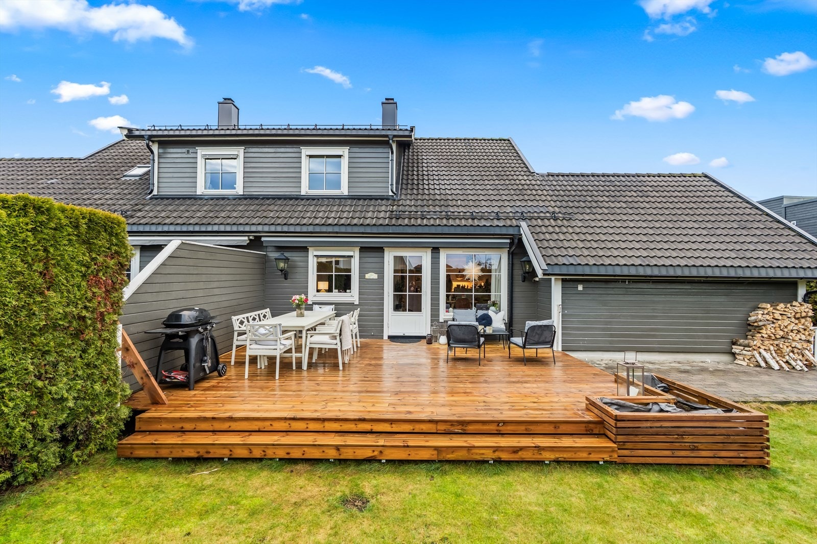 Solrik sydvendt terrasse på 32 kvm. Galleribilde