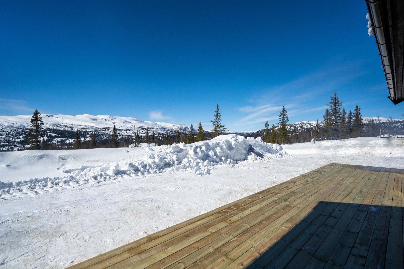 Omgivelsene er upåklagelig og kan virkelig nytes ute på terrassen. Fantastiske solforhold Galleribilde