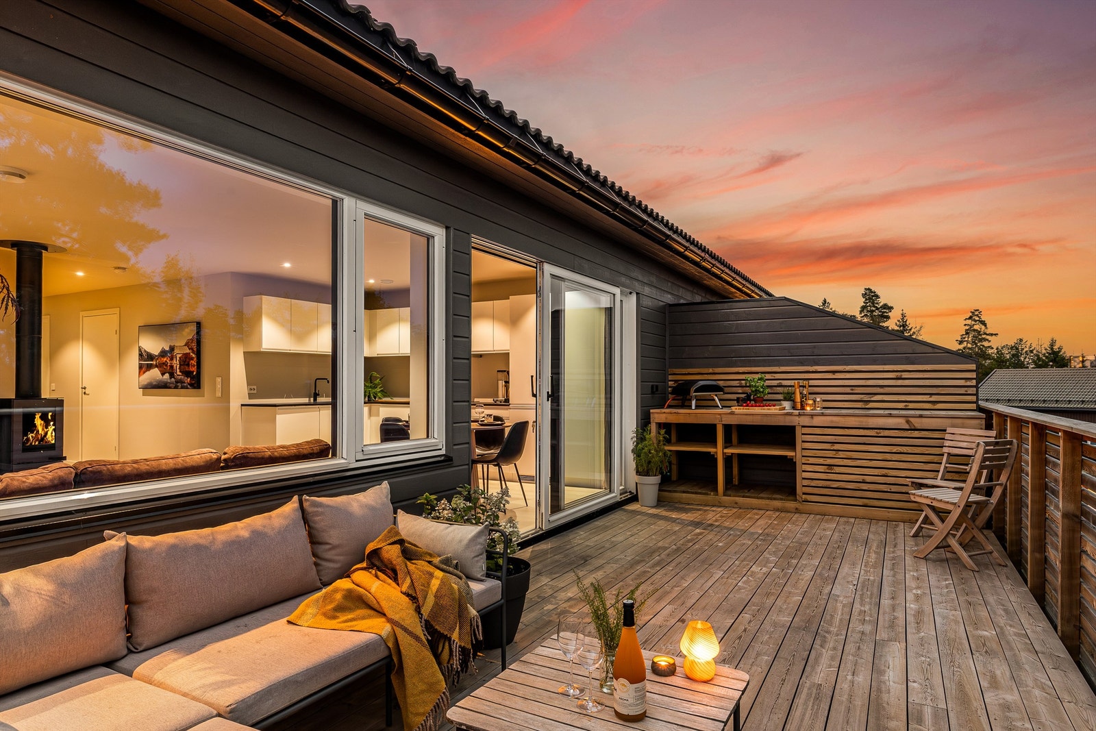 En nyere, lekker og innholdsrik leilighet beliggende i populært boligområde! Galleribilde