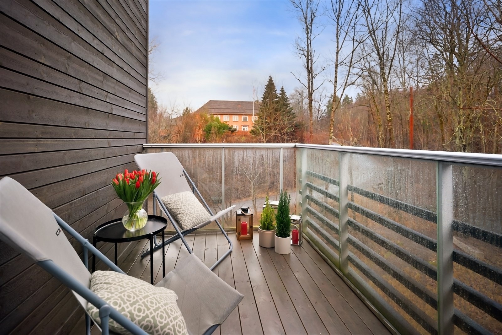 Balkong med adkomst fra hovedsoverommet. Galleribilde