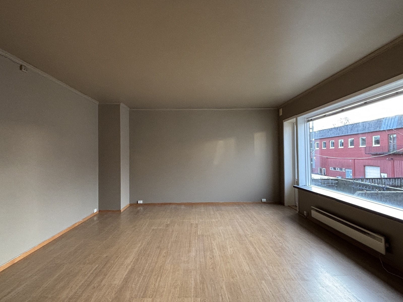 Velkommen til Breidablikgata 104. Leiligheten befinner seg ved "Grytå" 150 meter fra Markedet. Galleribilde