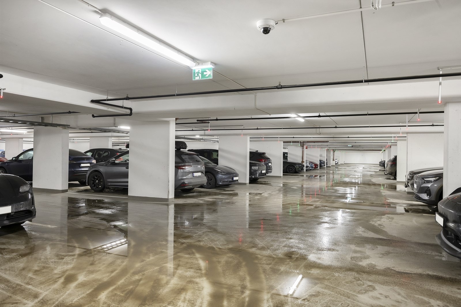 Som beboer har du rett til leie av parkeringsplass i felles, underjordisk garasjeanlegg. Galleribilde