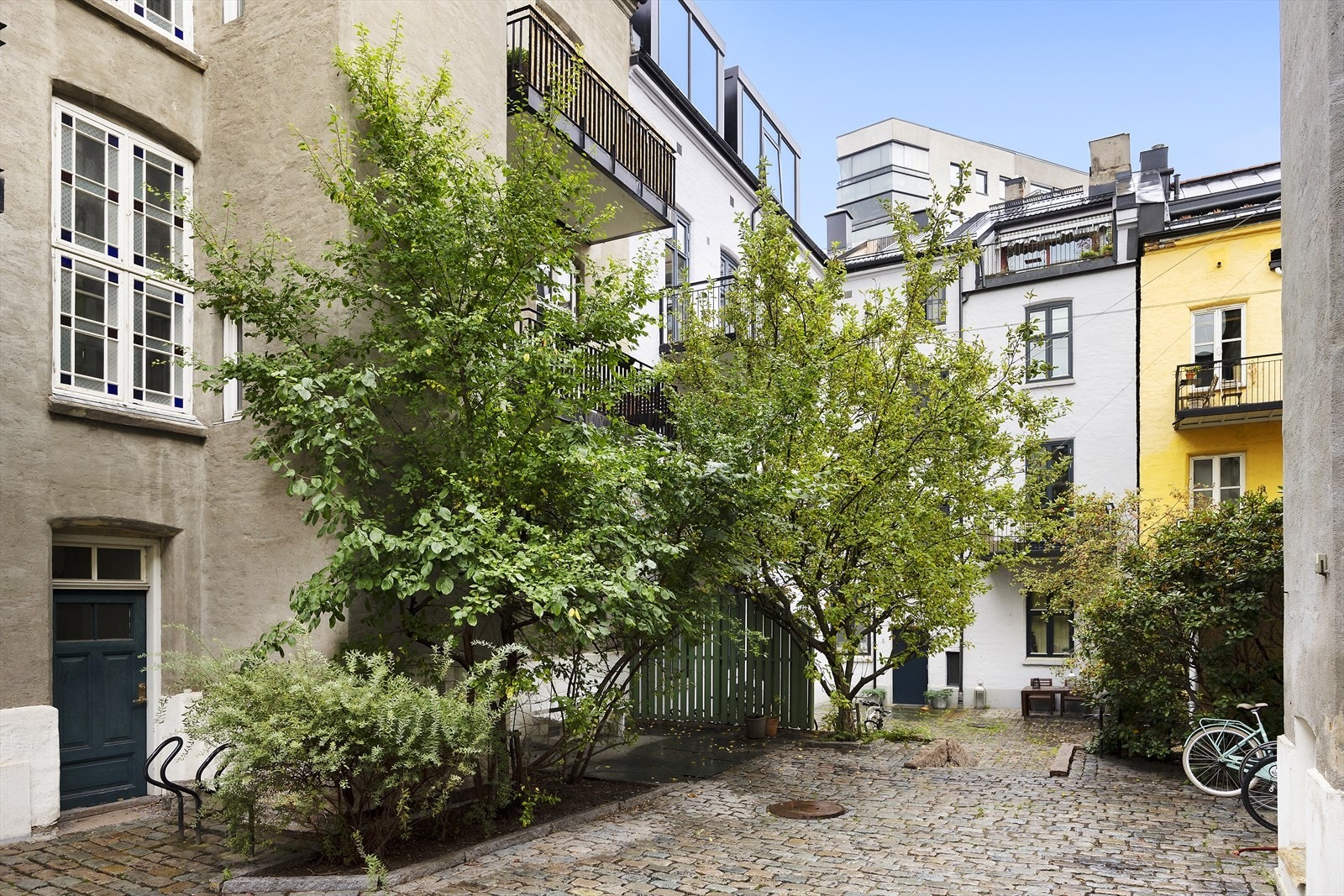 Flotte fellesområder med blandt annet felles sykkelparkering. Galleribilde