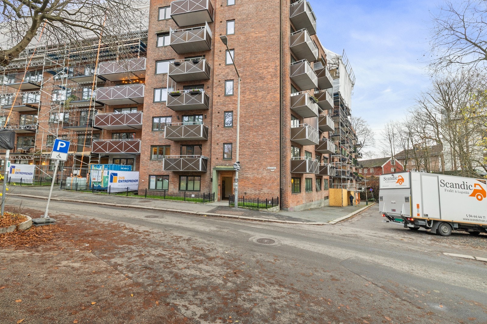 Fasade - Meget sentral og attraktiv beliggenhet i rolig gate i Homansbyen. Galleribilde