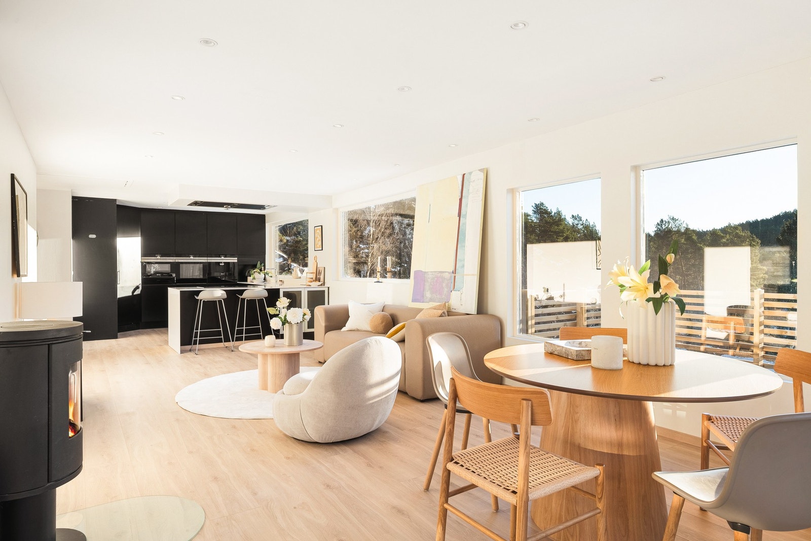 Det ble montert varmepumpe i stuen i 2017. Galleribilde