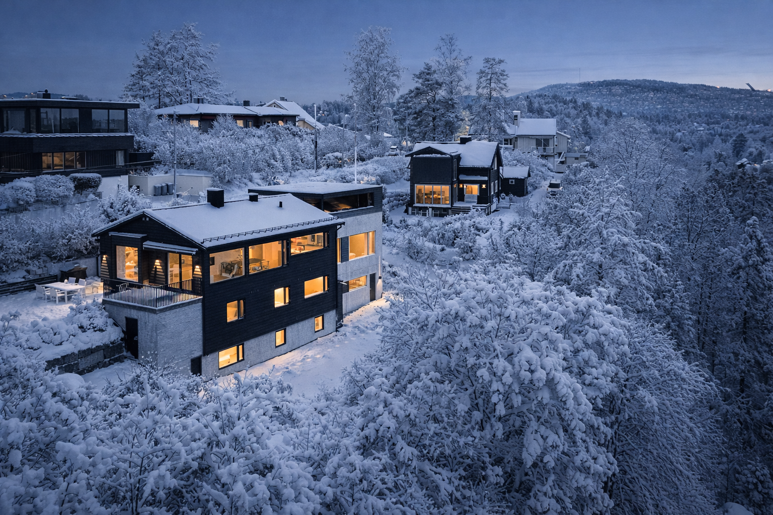 Skaara Arkitekter har stått for prosjektet, og har bl.a. tegnet et stilig tilbygg i funkisstil, oppført i betong Galleribilde