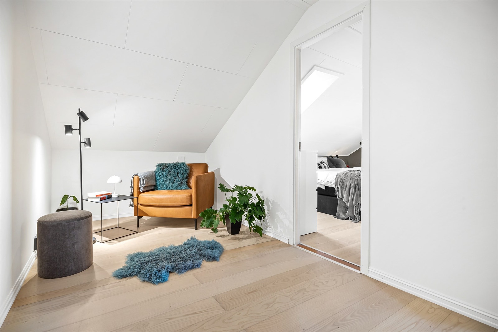 Innredet loftstue - Rommet er ikke godkjent for varig opphold Galleribilde