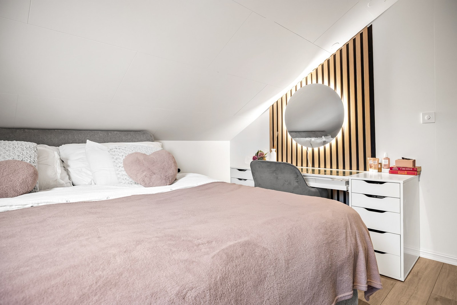 Soverom 3 - Del av rommet er opprinnelig byggemeldt som bod Galleribilde