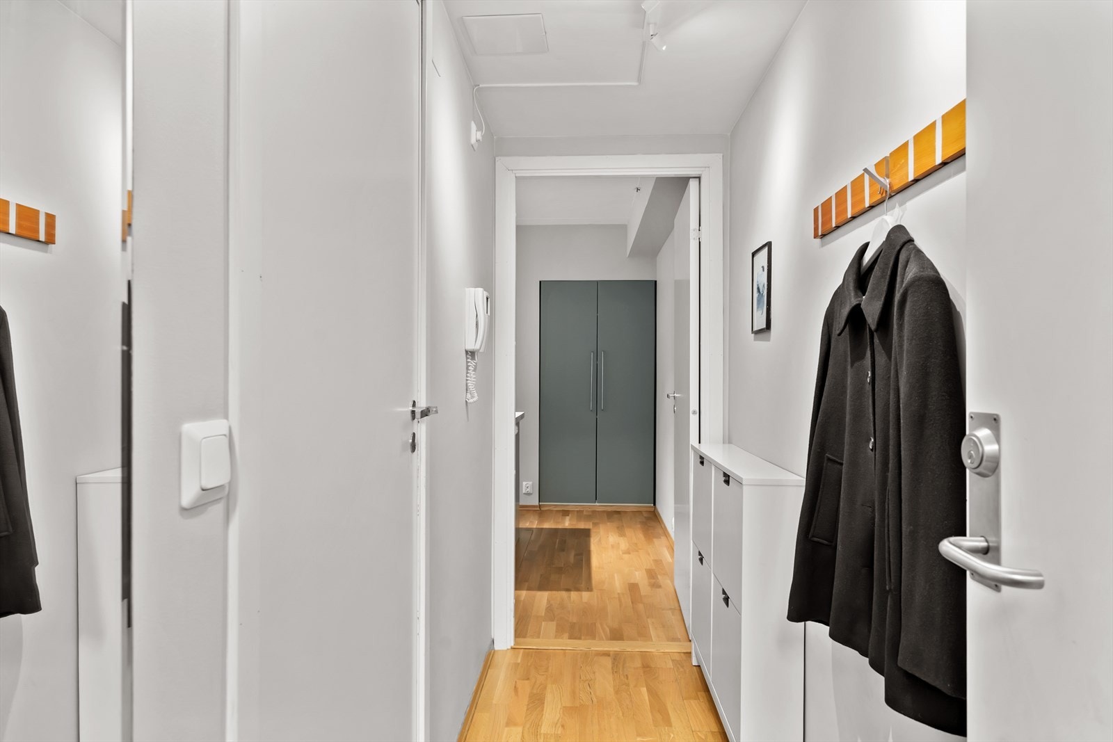 Fra gangen er det adkomst til baderommet. Galleribilde