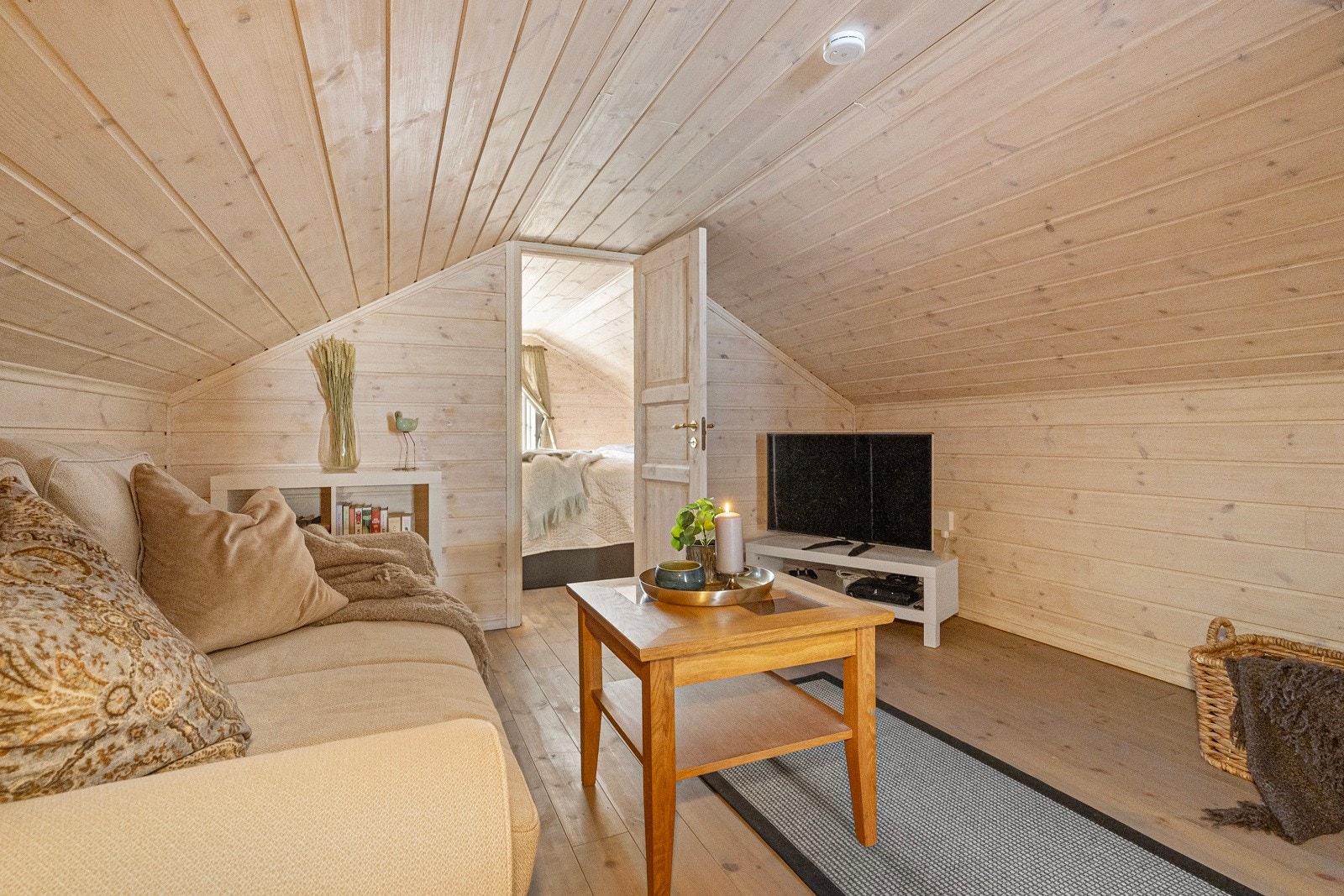 Koselig loftstue Galleribilde