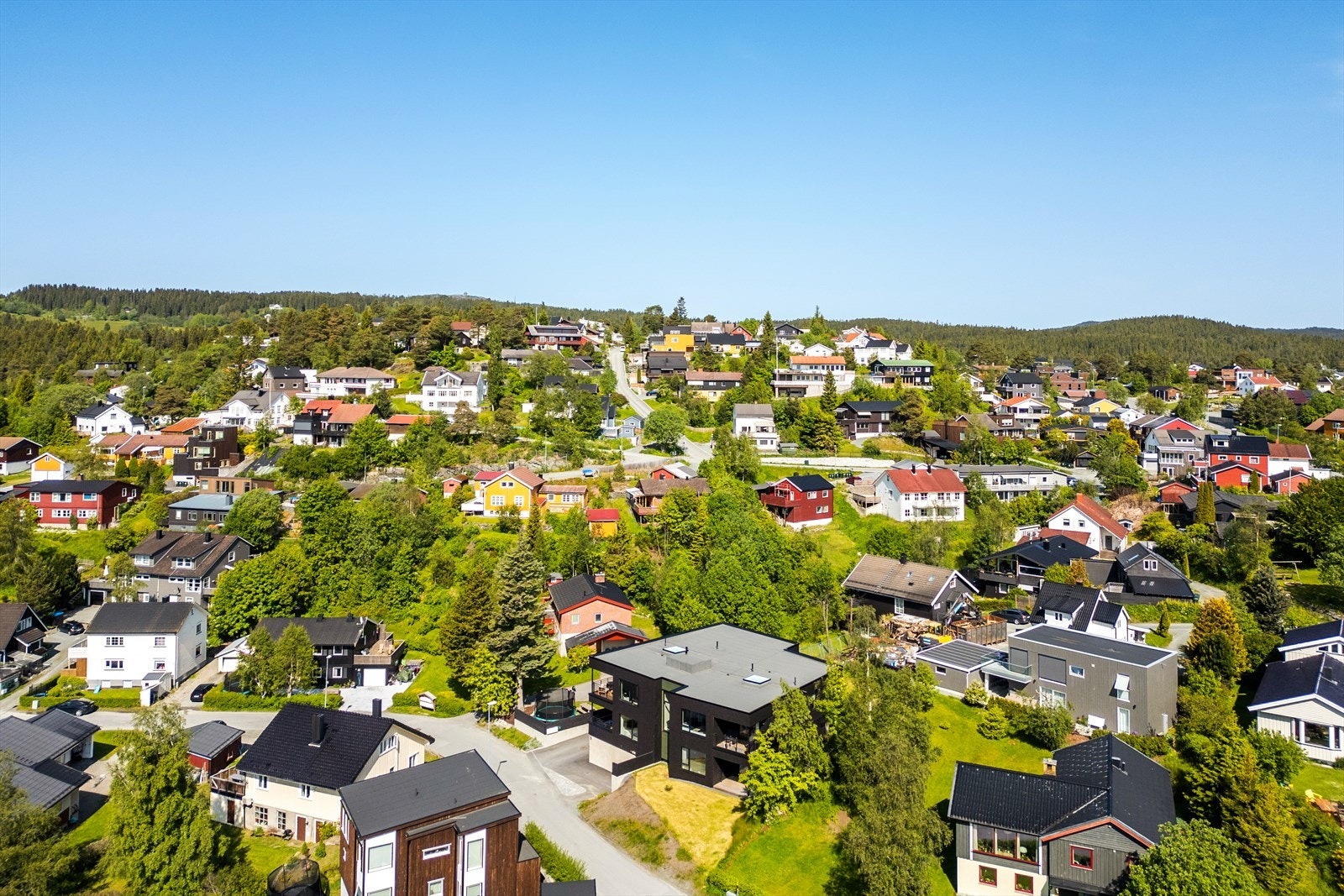 Vel møtt til en ekstraordinær visningsopplevelse! Ta kontakt med megler om du har spørsmål i forkant. Galleribilde